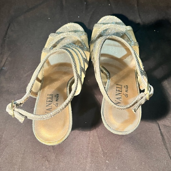 ***** SOLD ***** - Picture 7 of 7